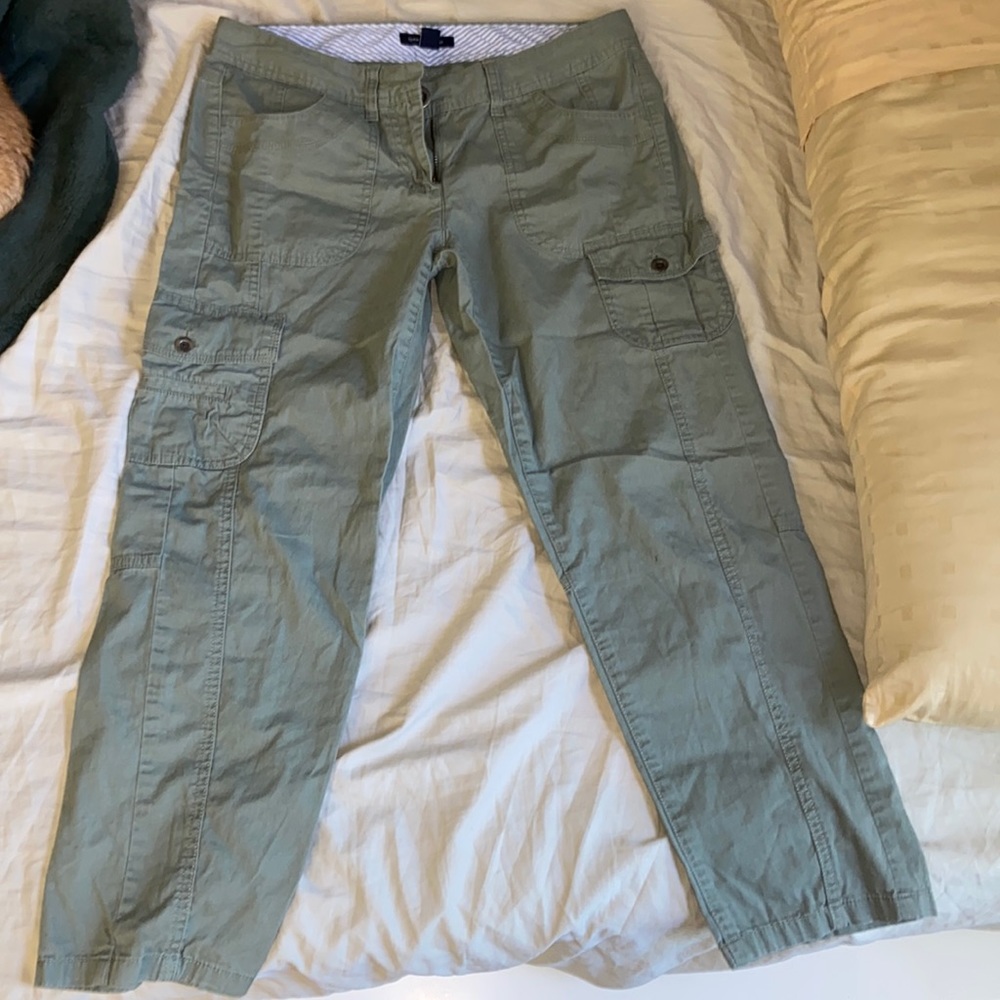 Tommy Hilfiger Cargo Capri Pants